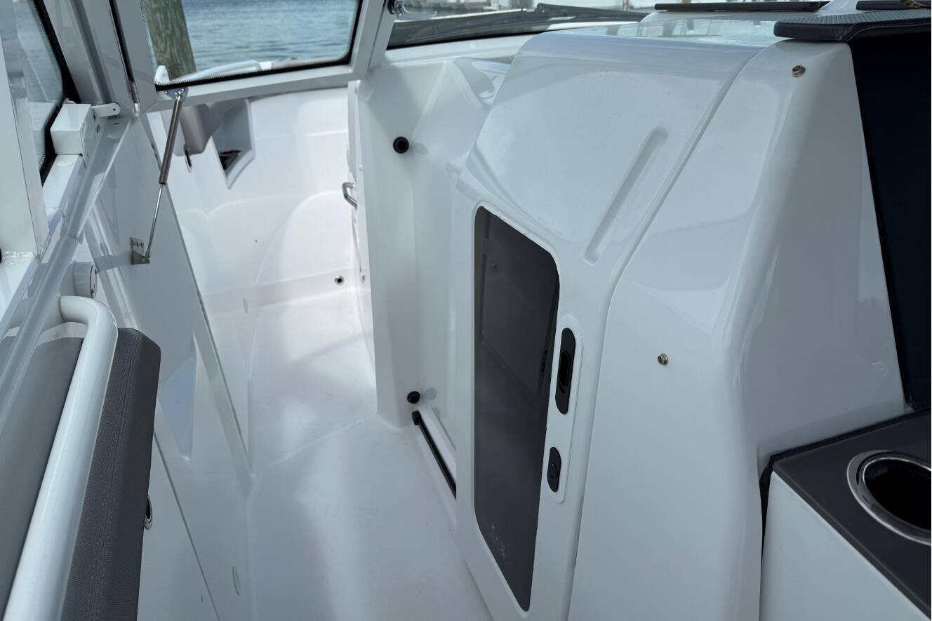 A photo of this 2026 Everglades 367CX