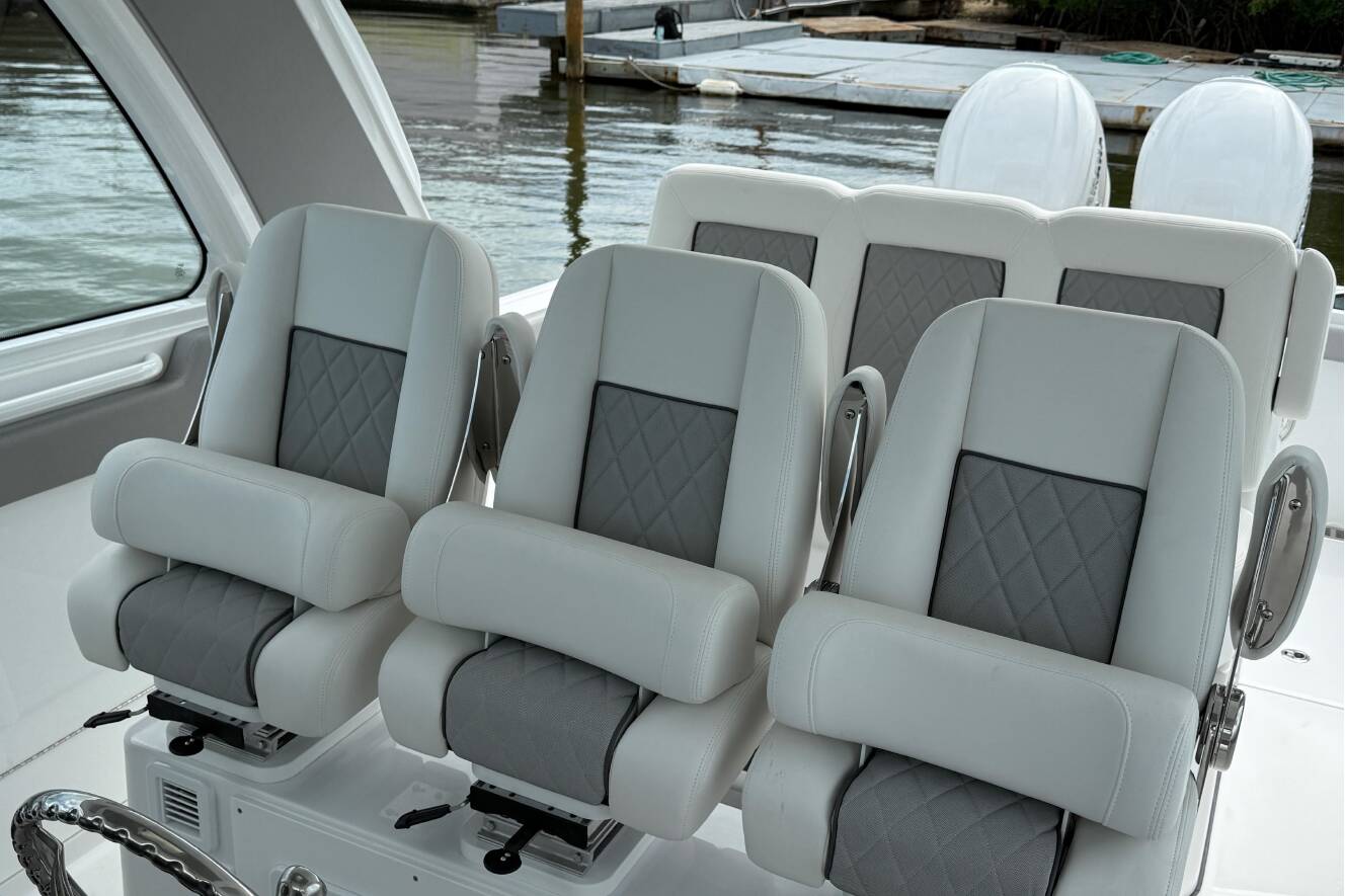 A photo of this 2026 Everglades 367CX