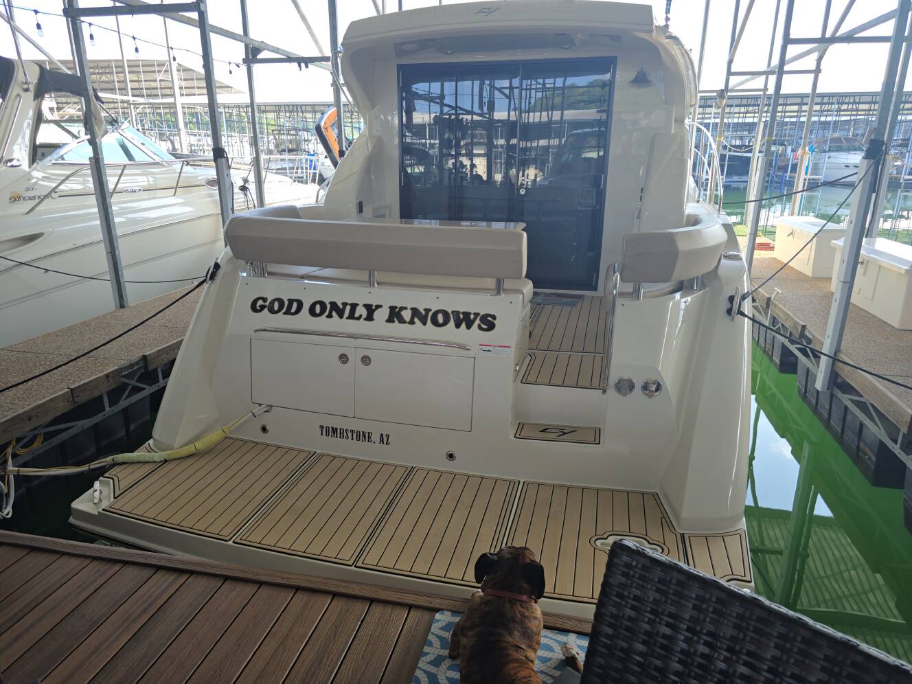 A photo of this 2014 Carver C37