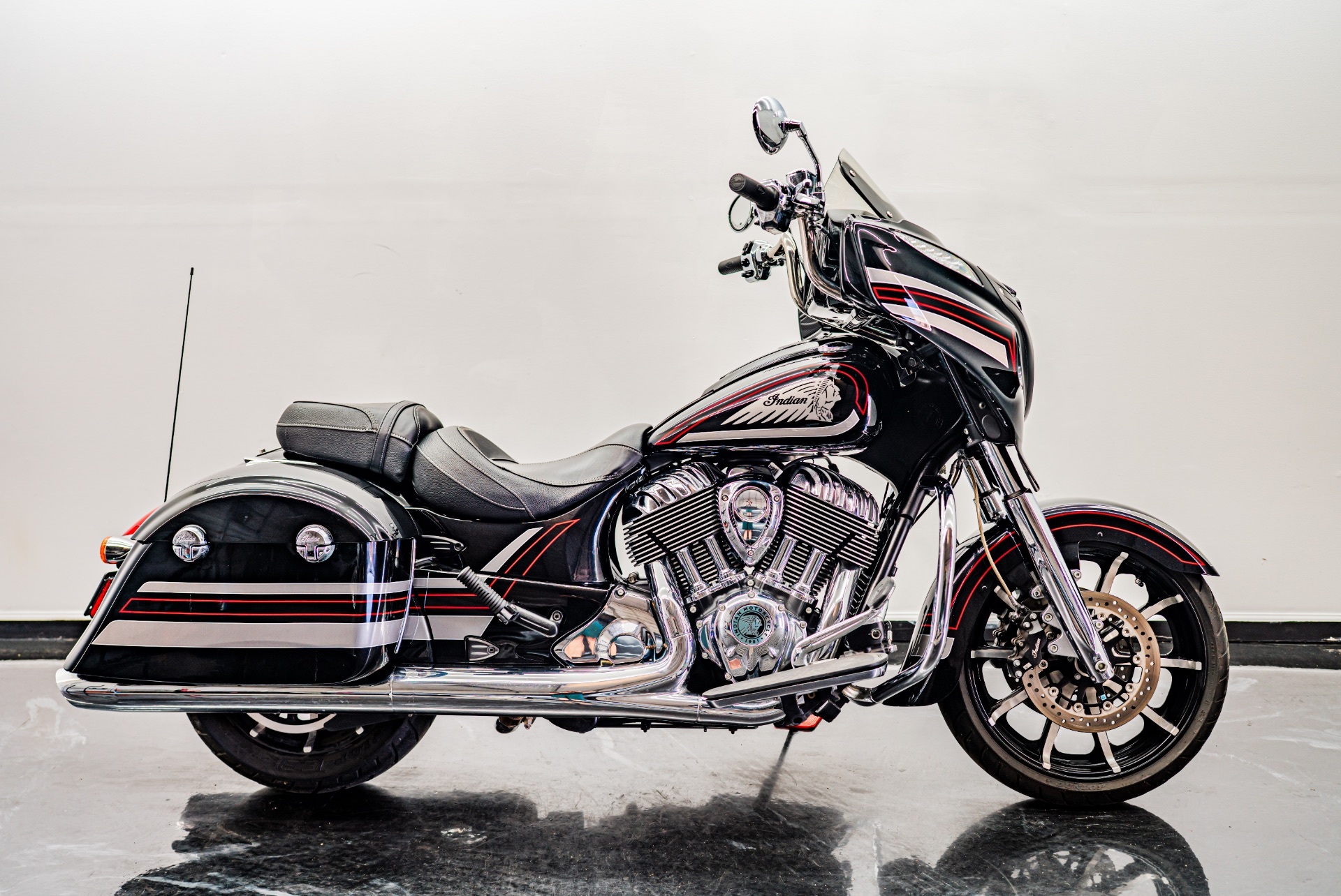 2018 Indian Motorcycle Chieftain® Limited ABS LIMITED in Jacksonville, FL
