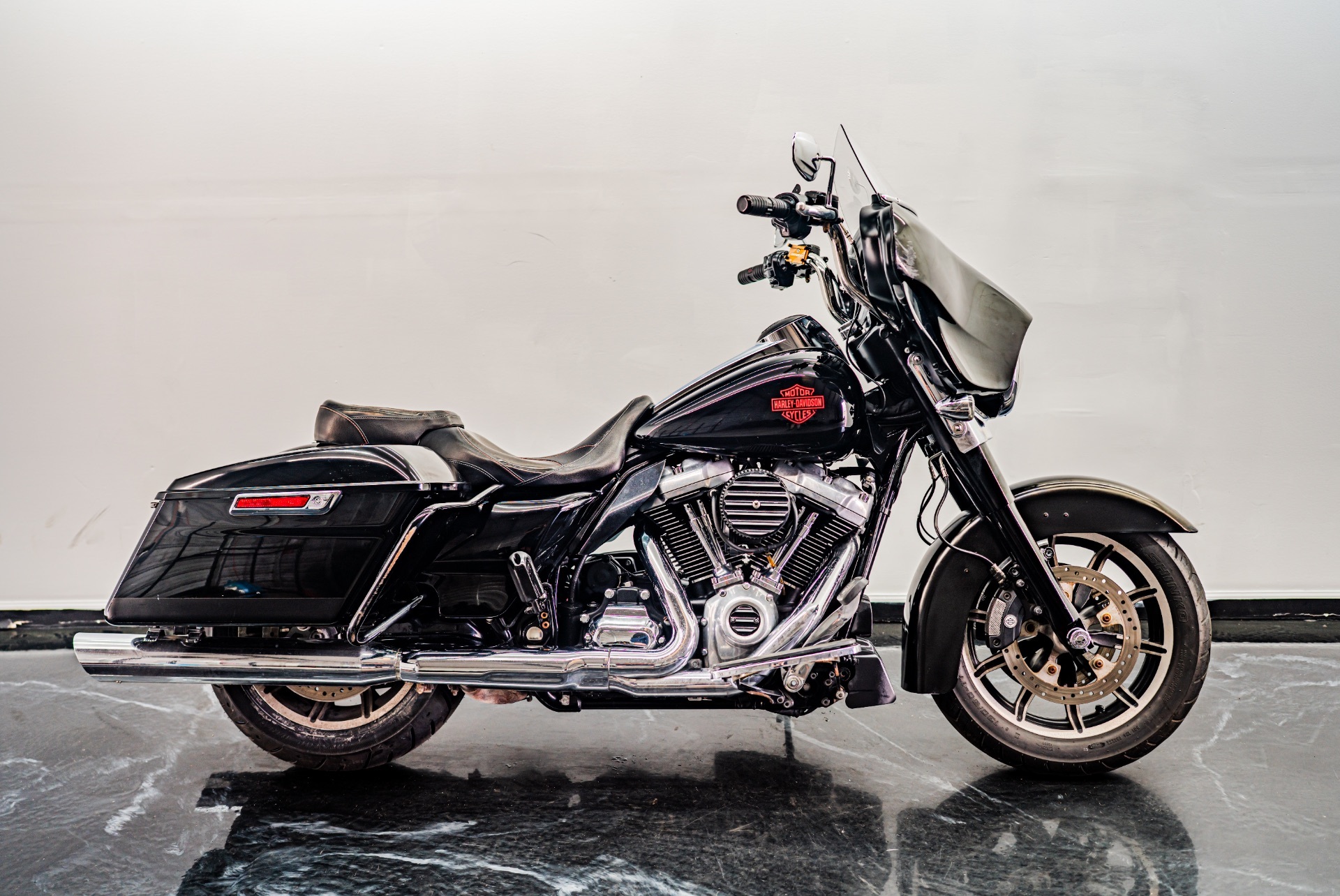 2020 Harley-Davidson Electra Glide® Standard STANDARD in Jacksonville, FL