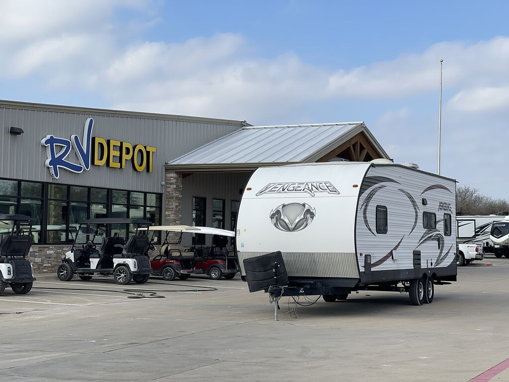 2014 Forest River VENGEANCE 25V in cleburne TX