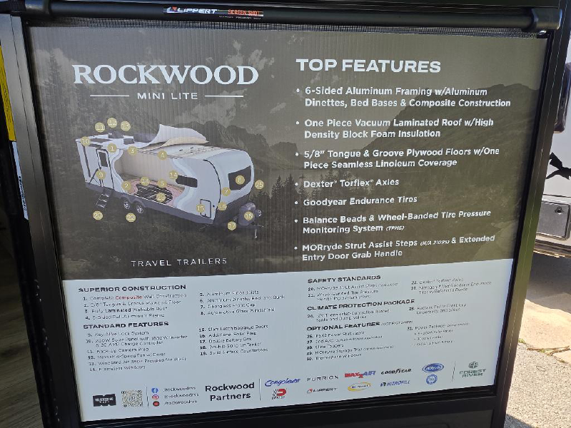 2026 FOREST RIVER ROCKWOOD MINI LITE 2522FB