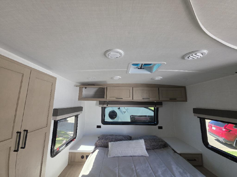 2026 FOREST RIVER ROCKWOOD MINI LITE 2522FB