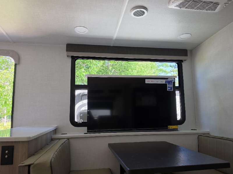 2026 FOREST RIVER ROCKWOOD MINI LITE 2522FB