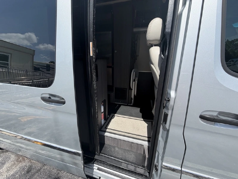 2023 AIRSTREAM INTERSTATE 24GT