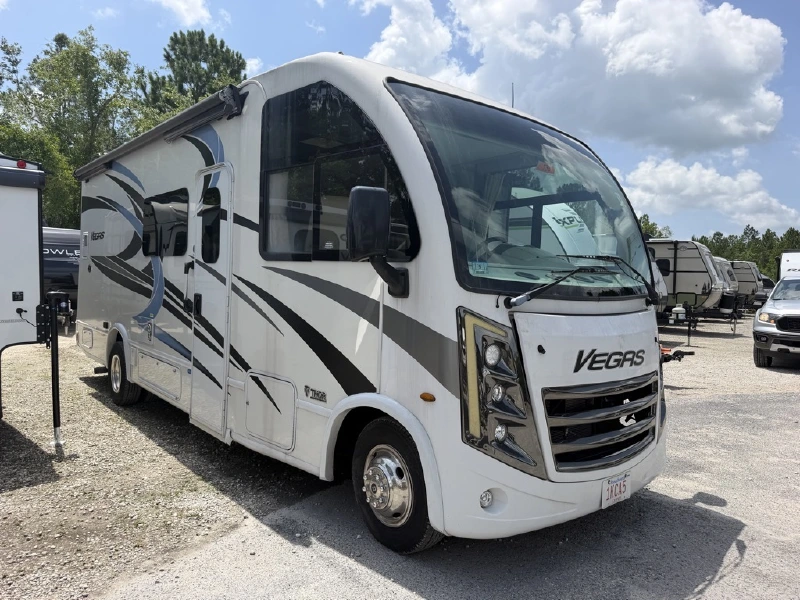 2023 THOR MOTOR COACH VEGAS 24 4