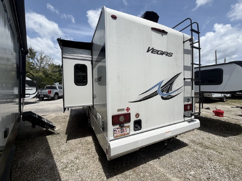 2023 THOR MOTOR COACH VEGAS 24 4
