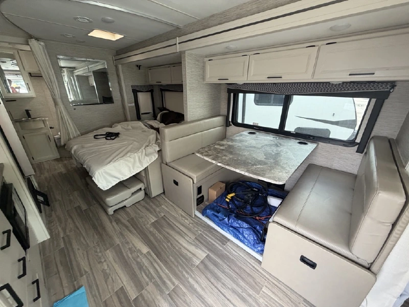 2023 THOR MOTOR COACH VEGAS 24 4