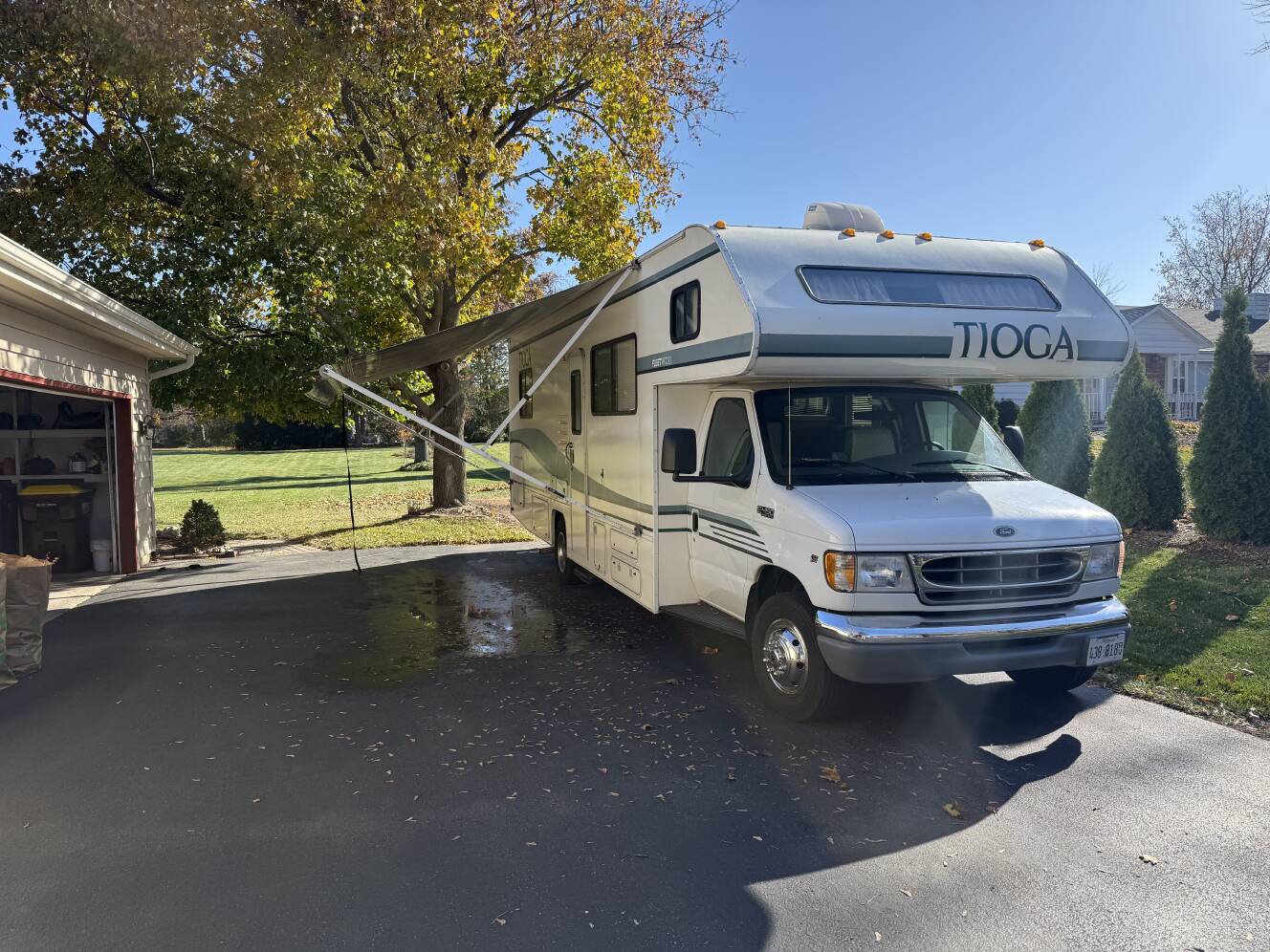 A photo of this 1999 Fleetwood TIOGA 29
