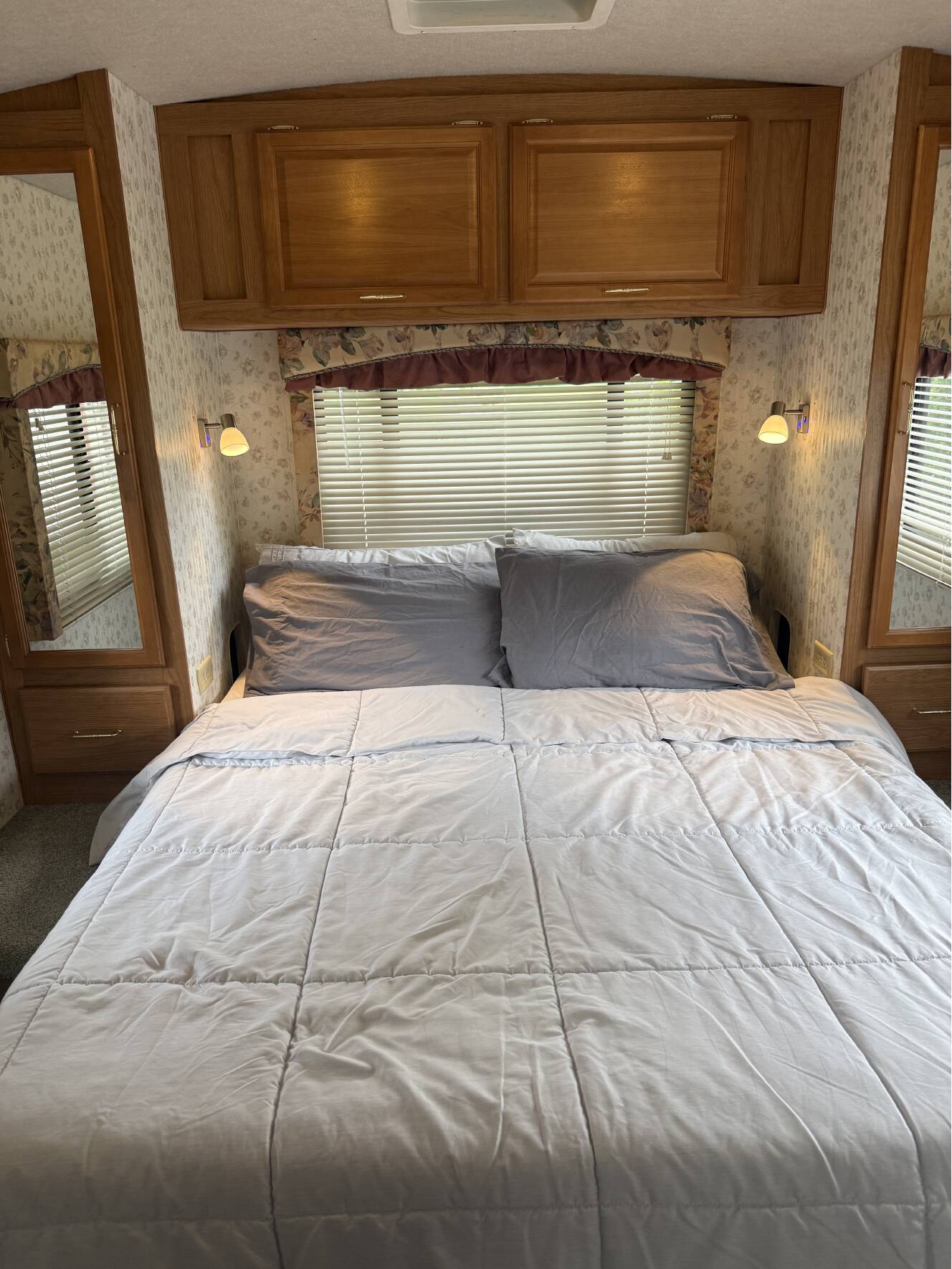 A photo of this 1999 Fleetwood TIOGA 29