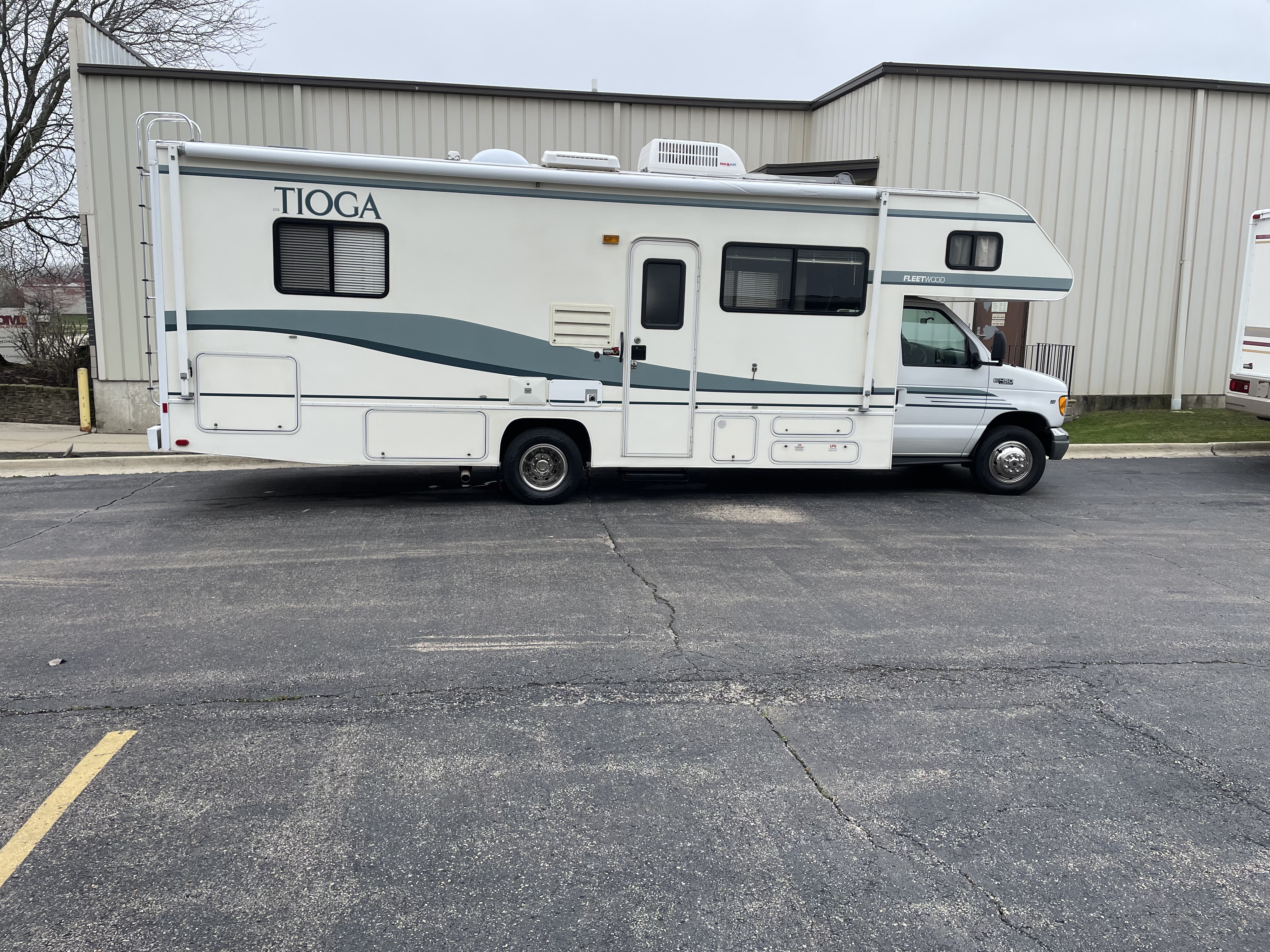 1999 Fleetwood TIOGA 29 RV