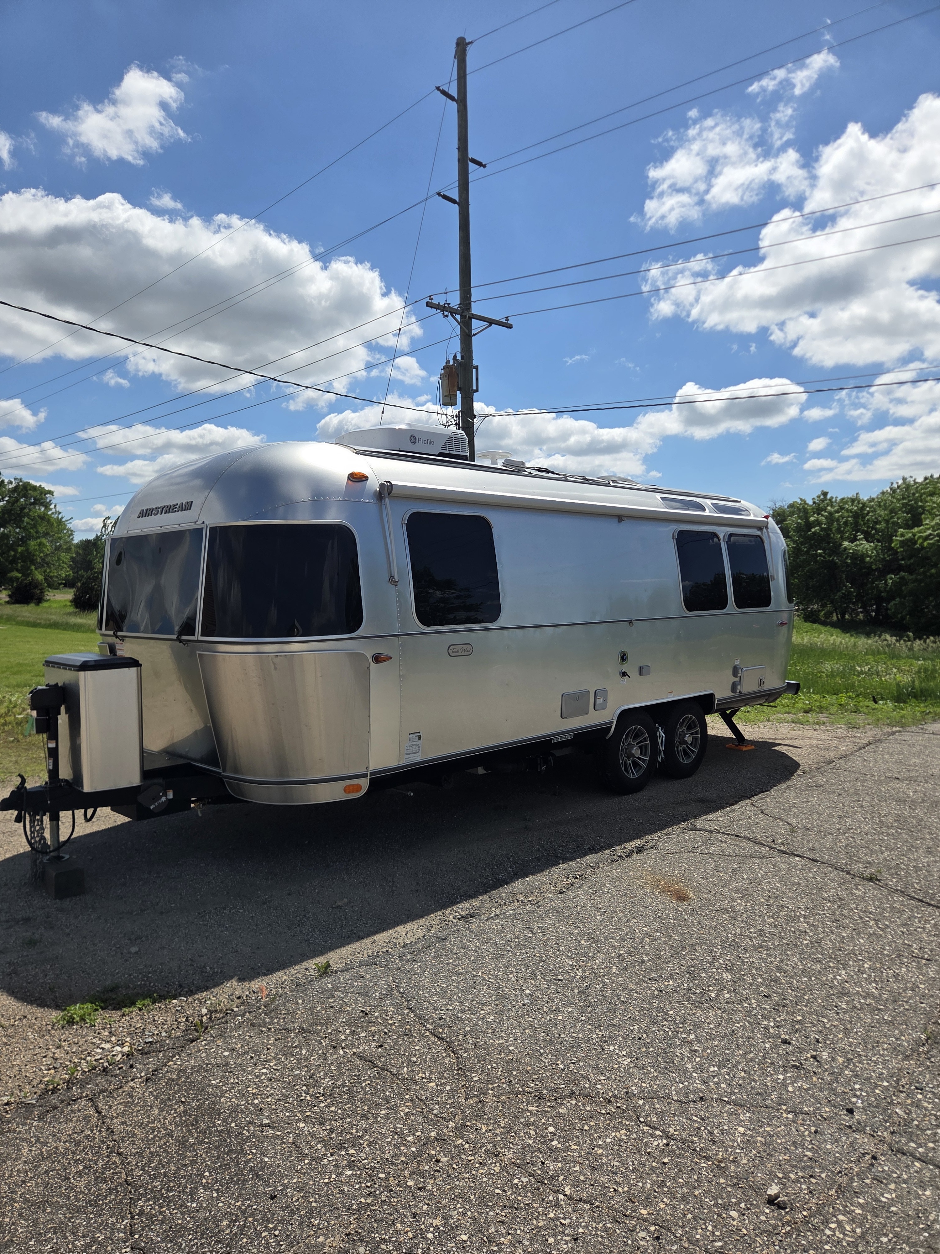2024 Airstream TRADE WIND 25FBQ RV