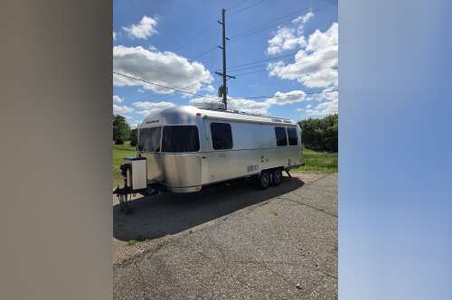 2024 Airstream TRADE WIND 25FBQ in morris MN