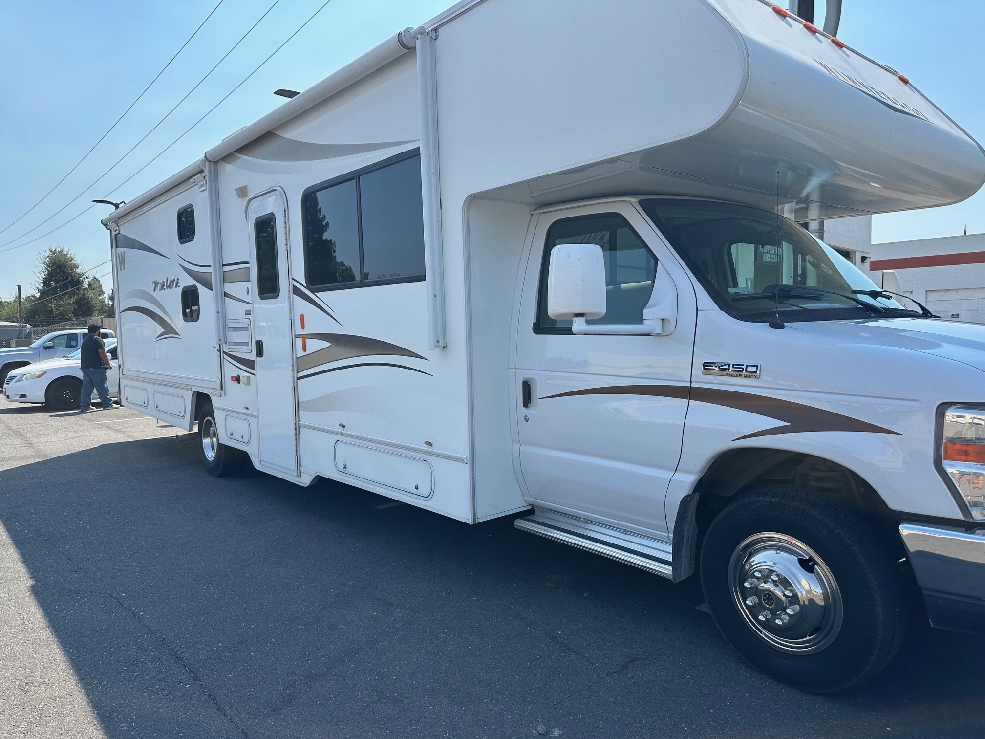 2015 Winnebago MINNIE WINNIE 31H in carmichael CA