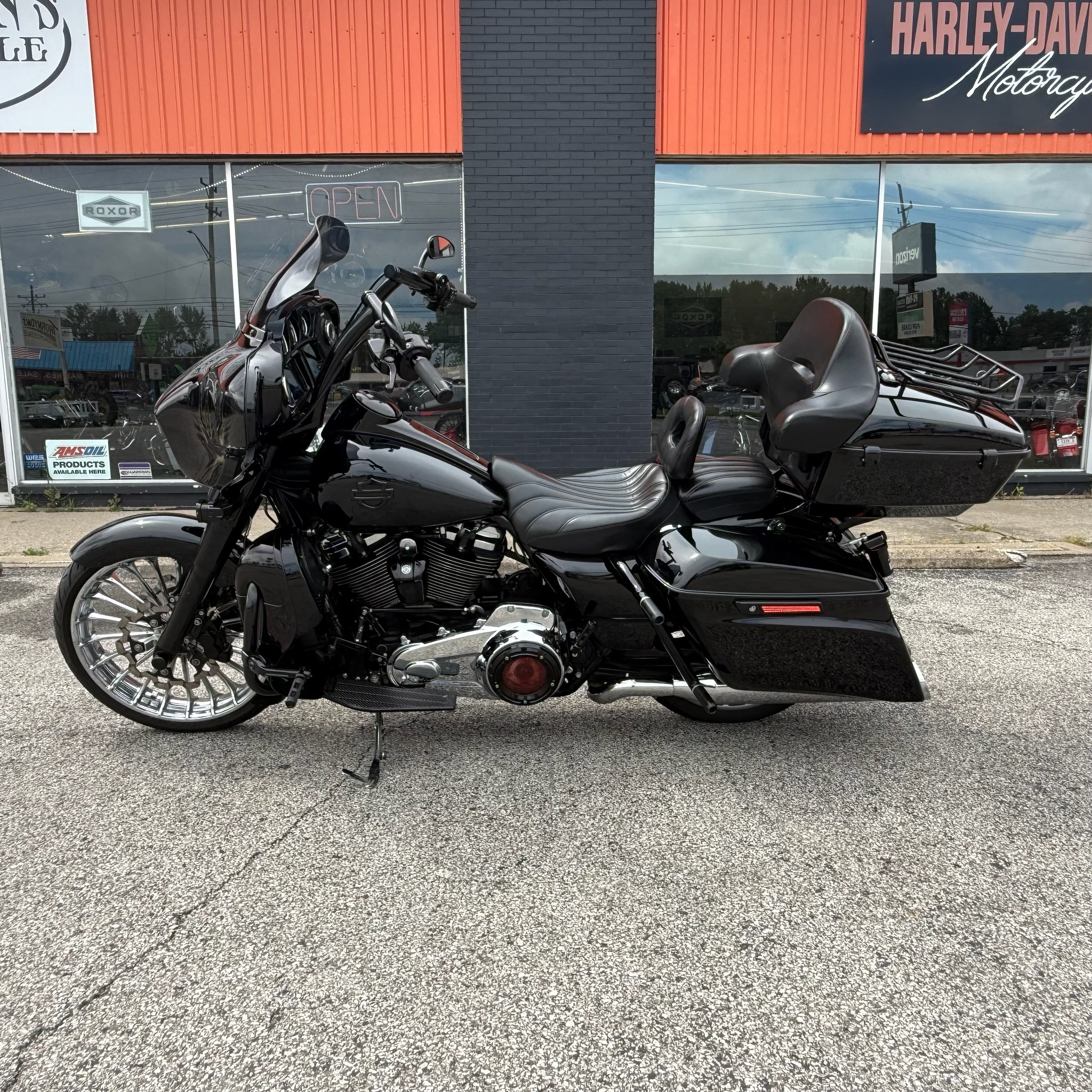 2022 Harley-Davidson Street Glide® in Madison, IN