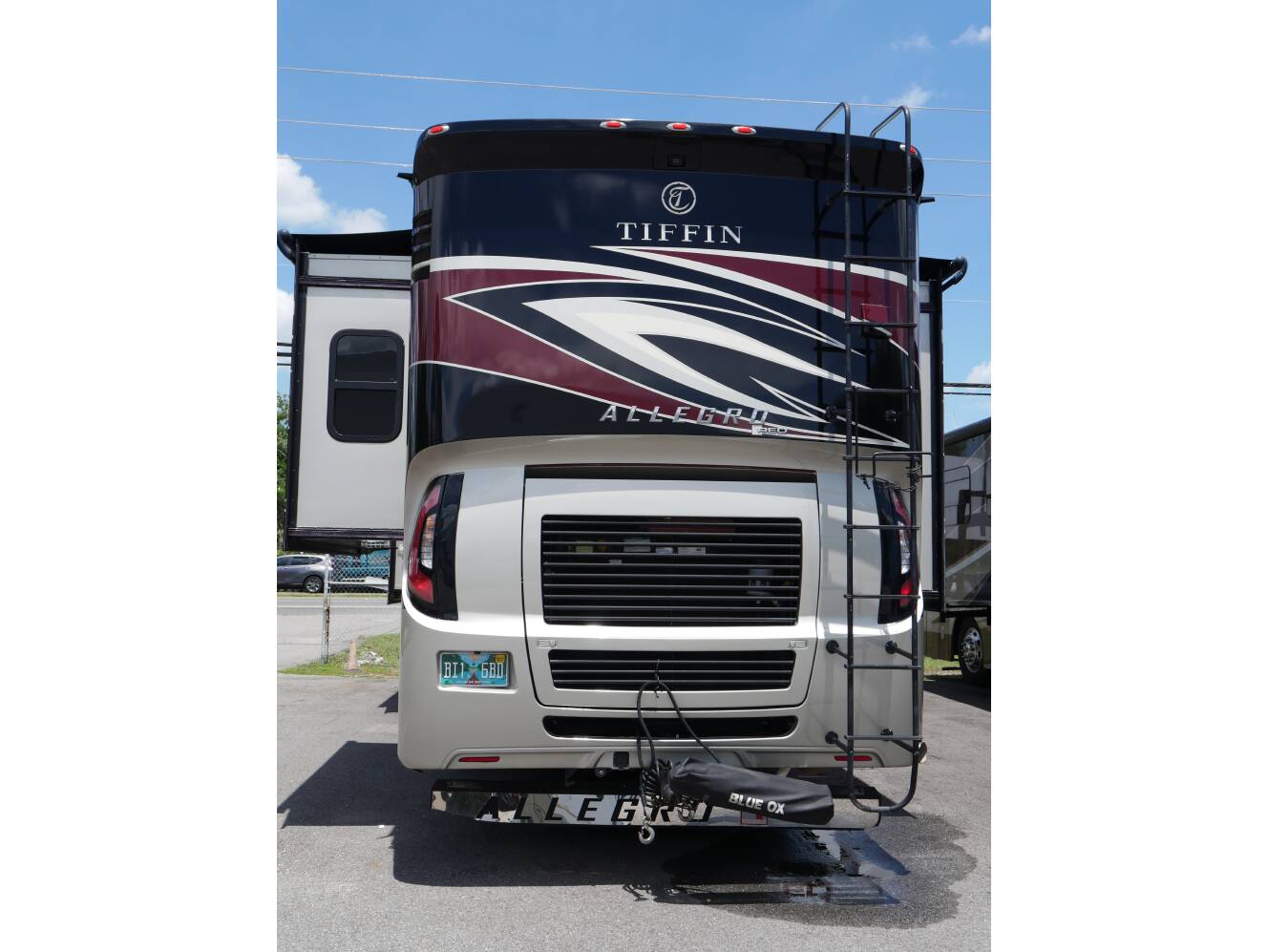 A photo of this 2019 Tiffin Motorhomes ALLEGRO 33AA