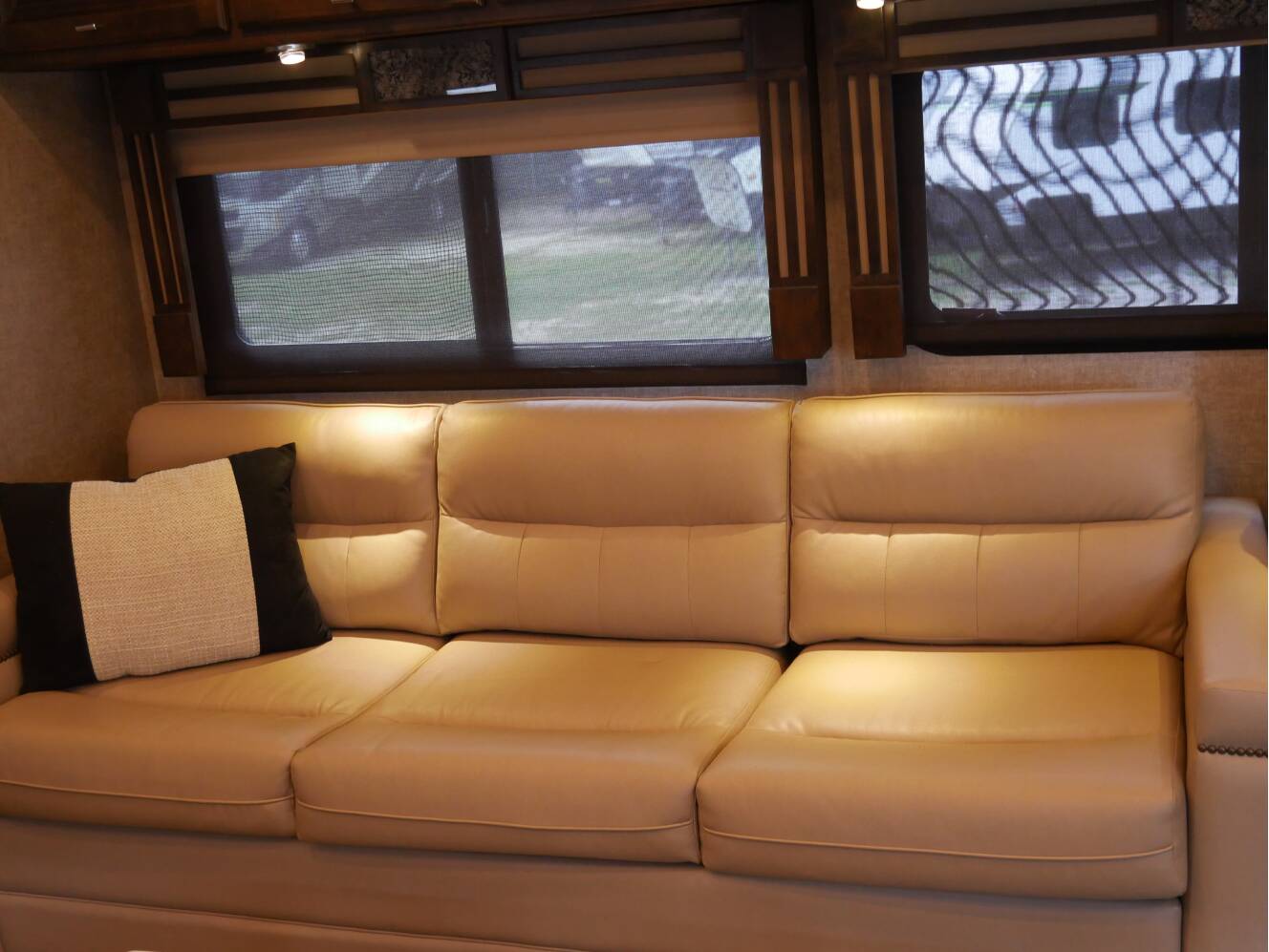 A photo of this 2019 Tiffin Motorhomes ALLEGRO 33AA