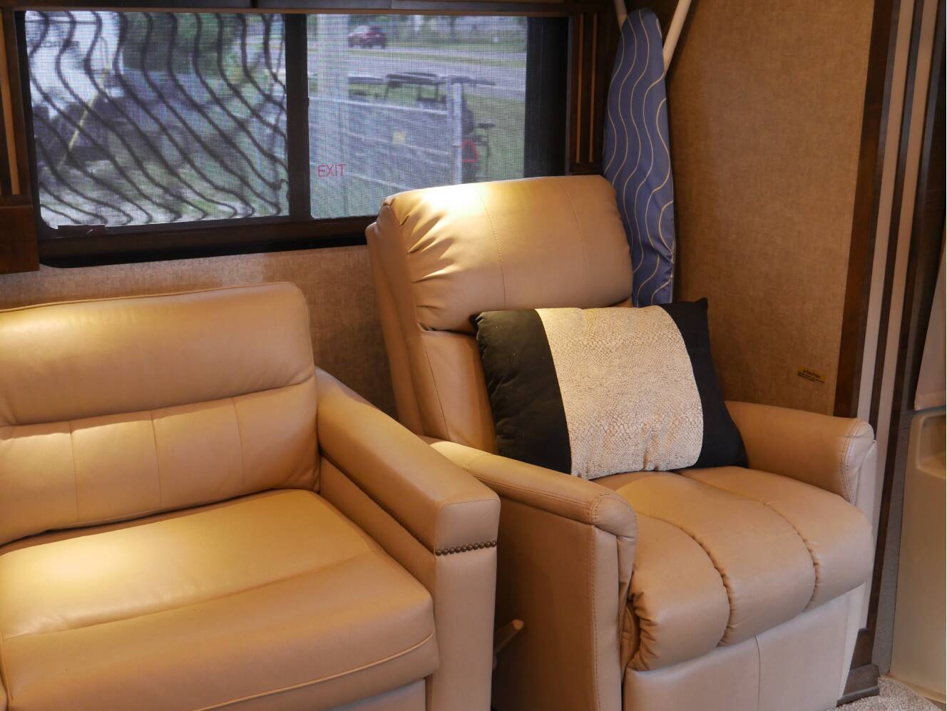 A photo of this 2019 Tiffin Motorhomes ALLEGRO 33AA