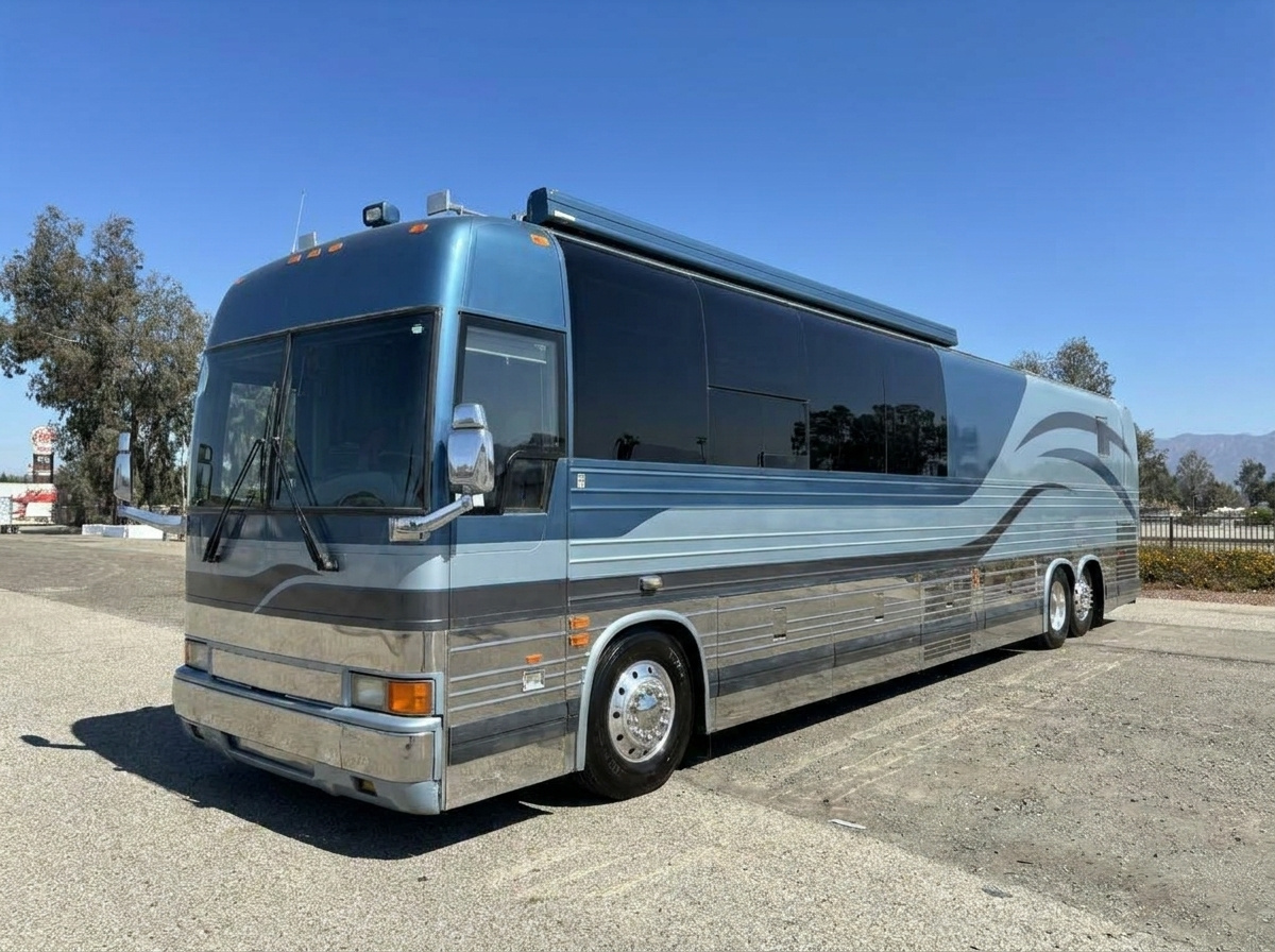 2000 Prevost XLII 45 in philadelphia PA