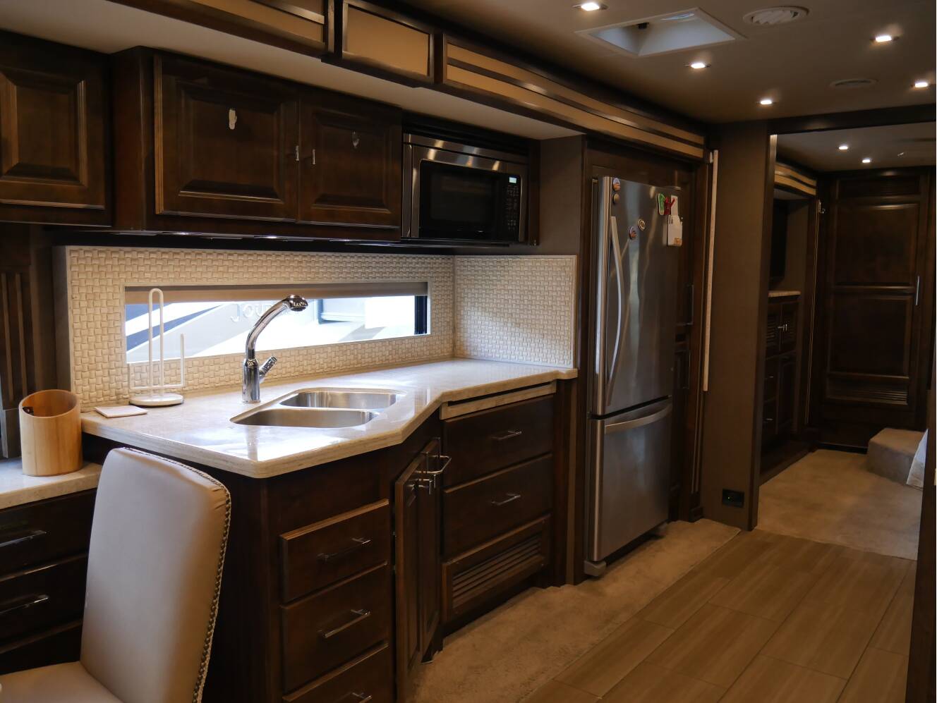 A photo of this 2019 Tiffin Motorhomes ALLEGRO 33AA