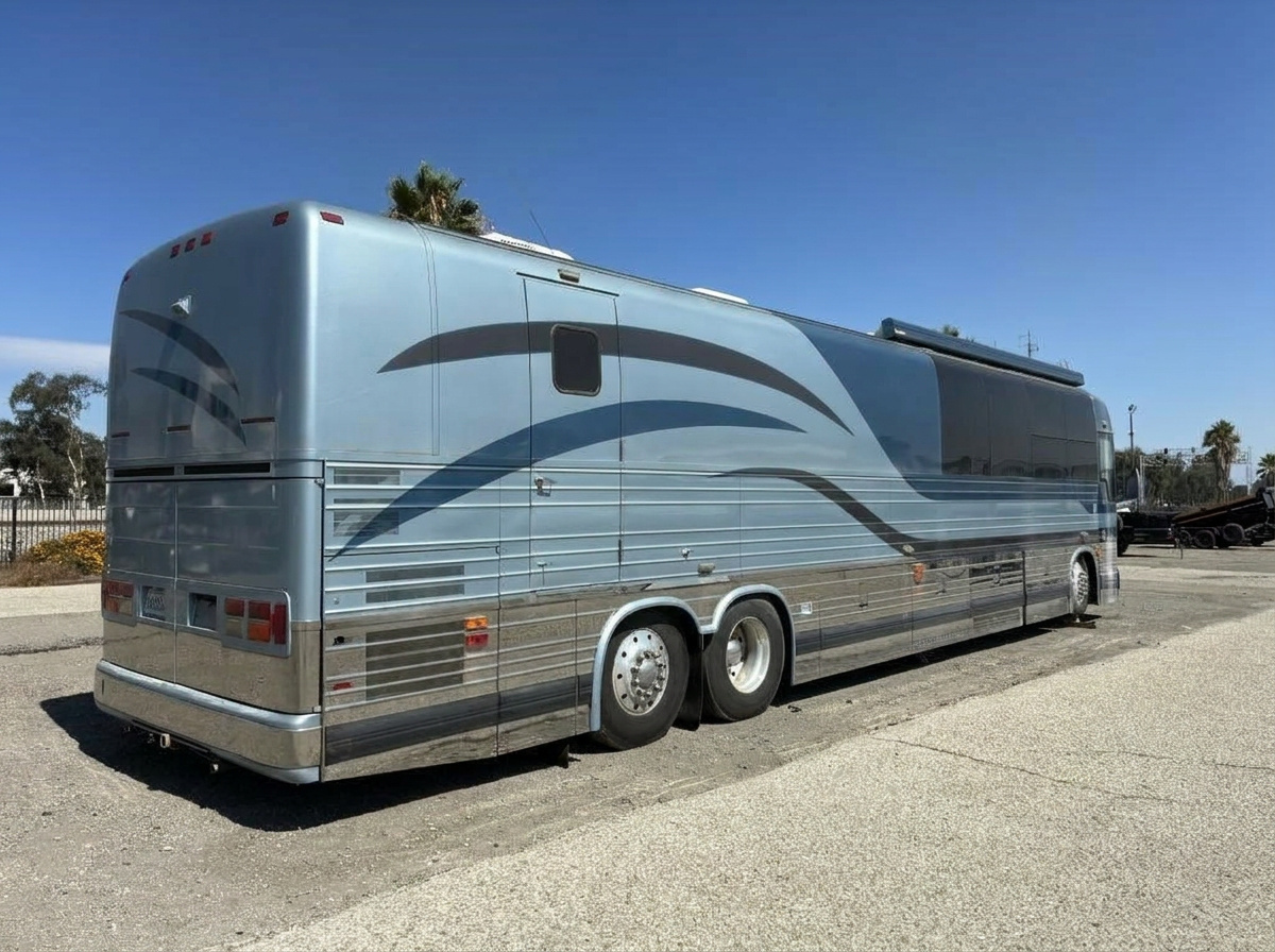 2000 Prevost XLII 45 in philadelphia PA
