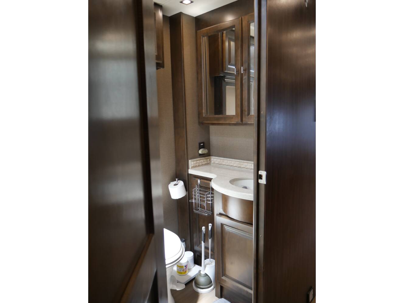 A photo of this 2019 Tiffin Motorhomes ALLEGRO 33AA
