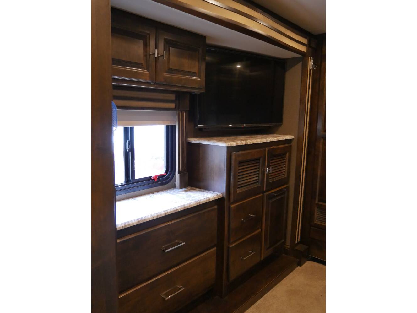 A photo of this 2019 Tiffin Motorhomes ALLEGRO 33AA