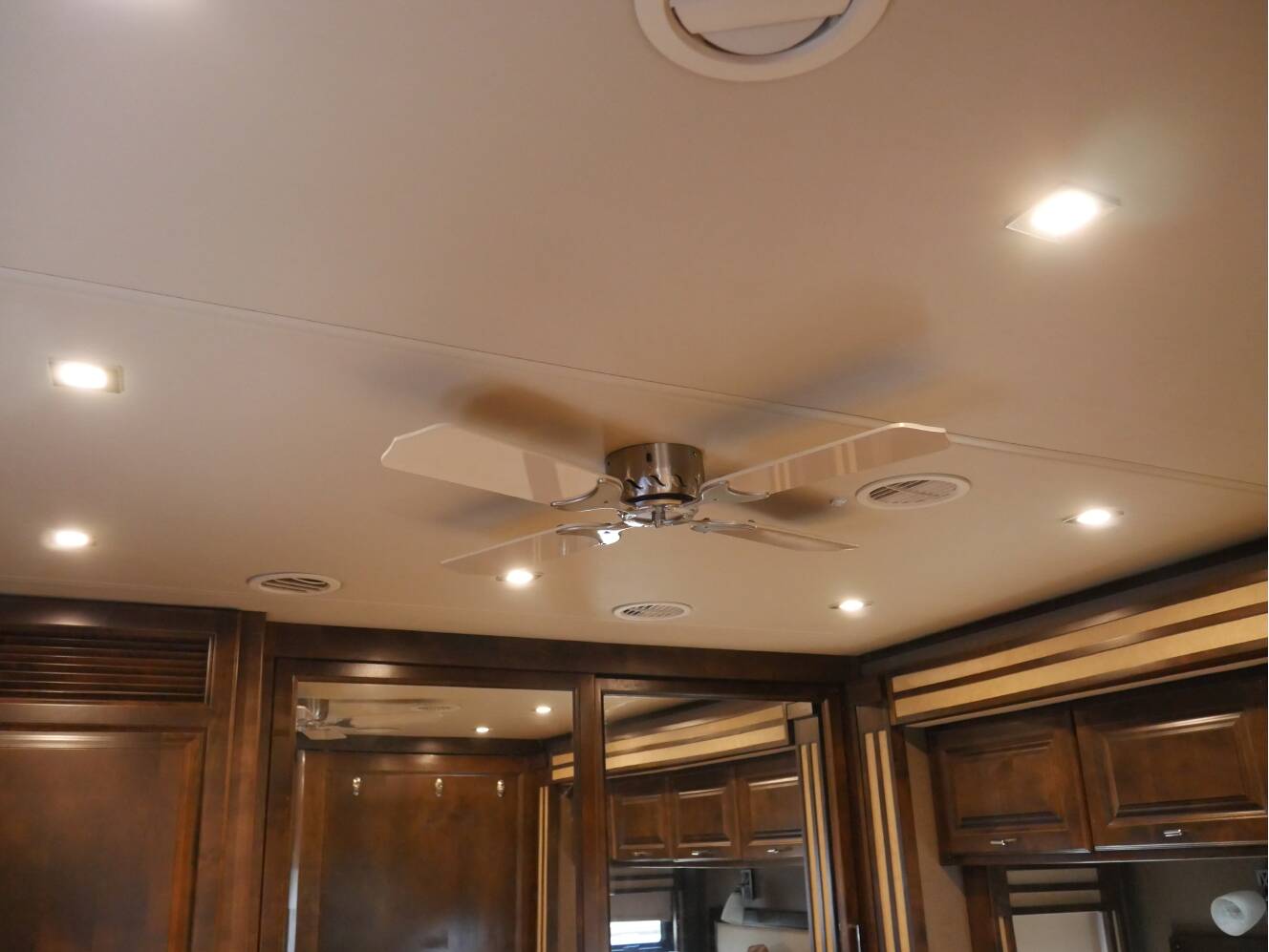 A photo of this 2019 Tiffin Motorhomes ALLEGRO 33AA