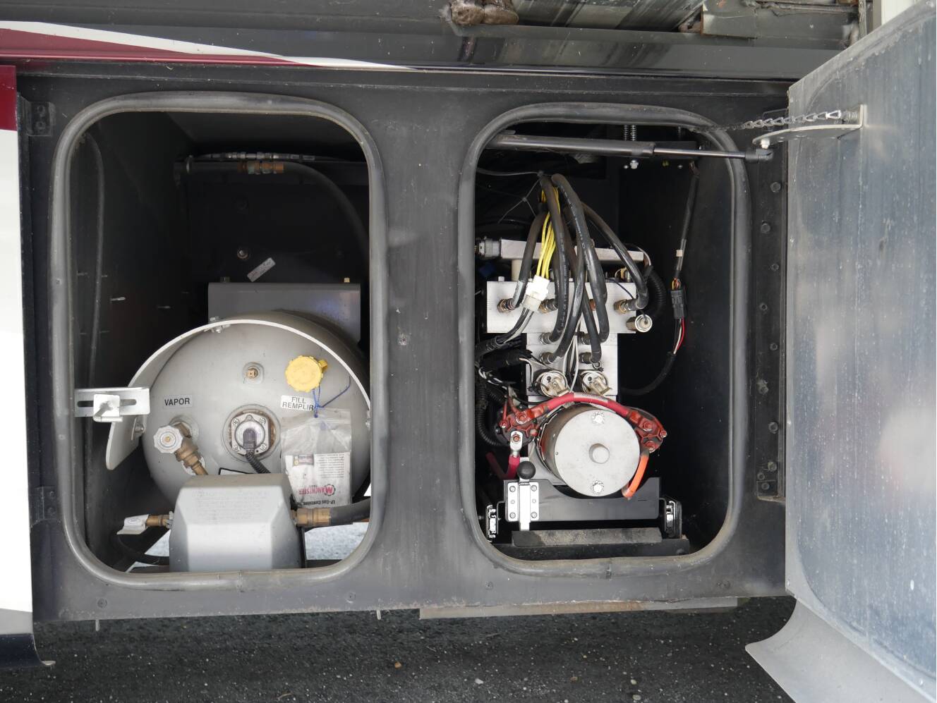 A photo of this 2019 Tiffin Motorhomes ALLEGRO 33AA