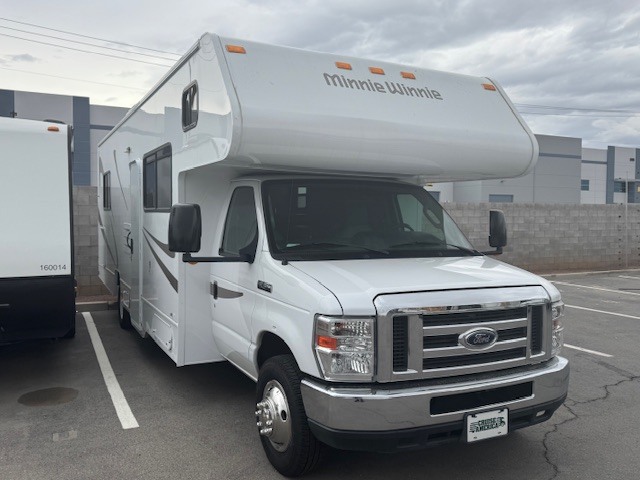 2020 Winnebago 328QR in henderson NV
