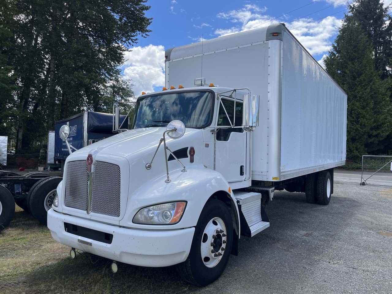 2014 KENWORTH T270 26' BOX TRUCK in Pacific, WA