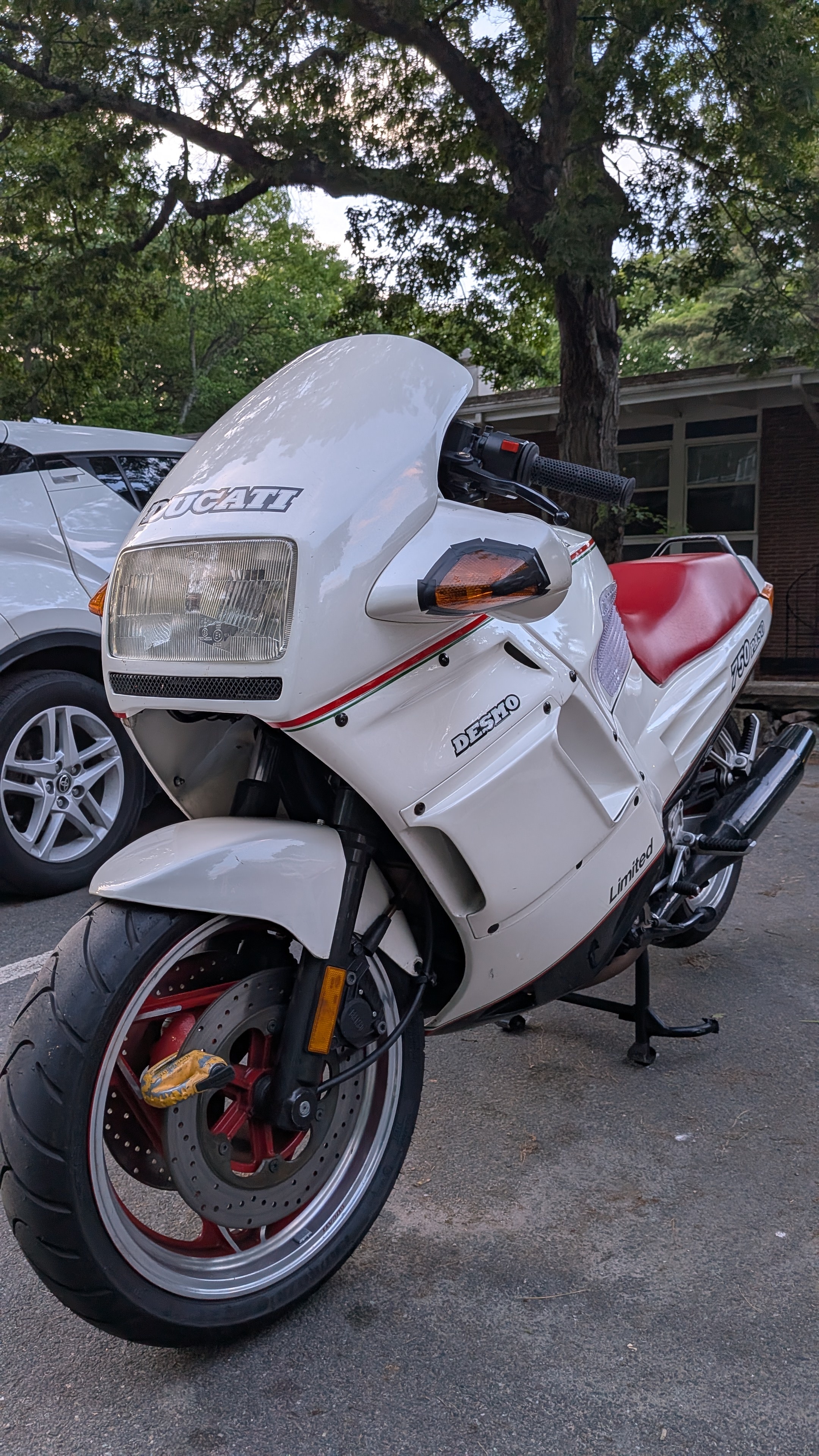 1988 Ducati PASO 750 750 in Whitman, MA