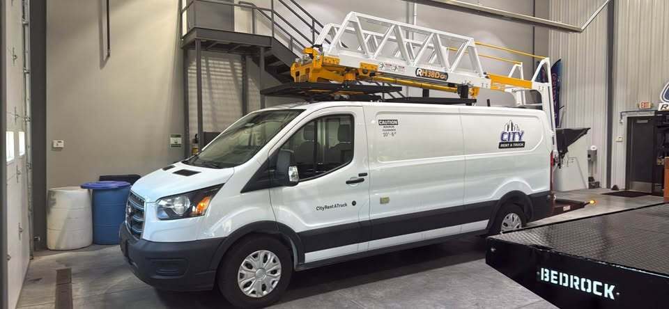 2022 FORD TRANSIT 350 in Kansas City, MO