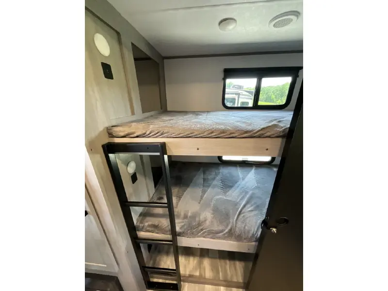 2023 DUTCHMEN KODIAK ULTRA LITE 250BHSL