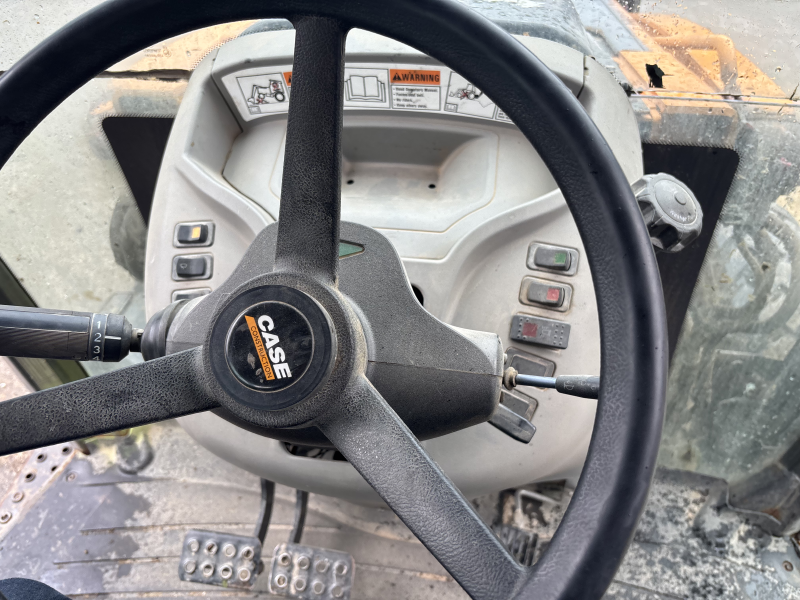 2017 CASE 590