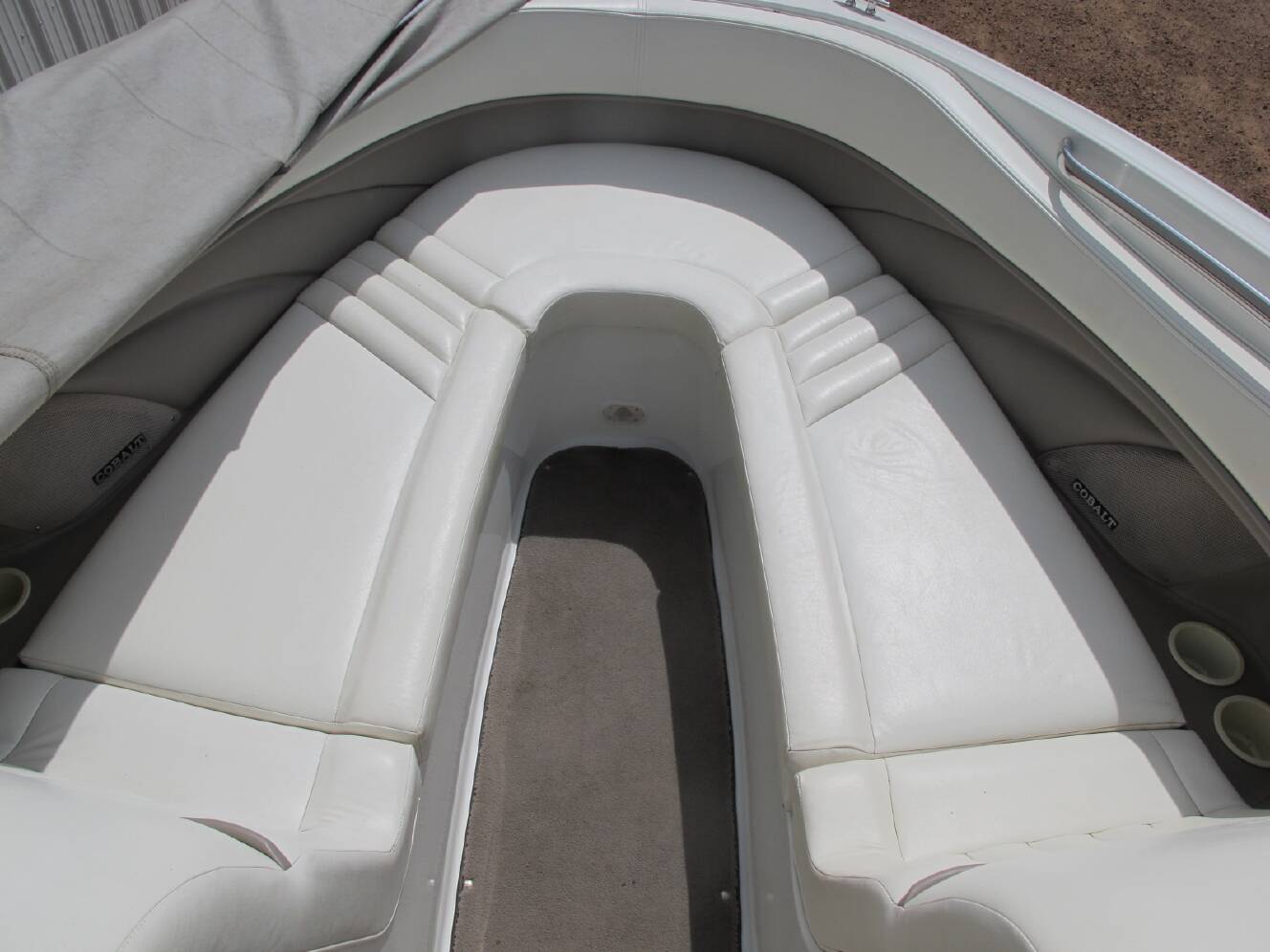 A photo of this 2000 Cobalt 262 BOWRIDER