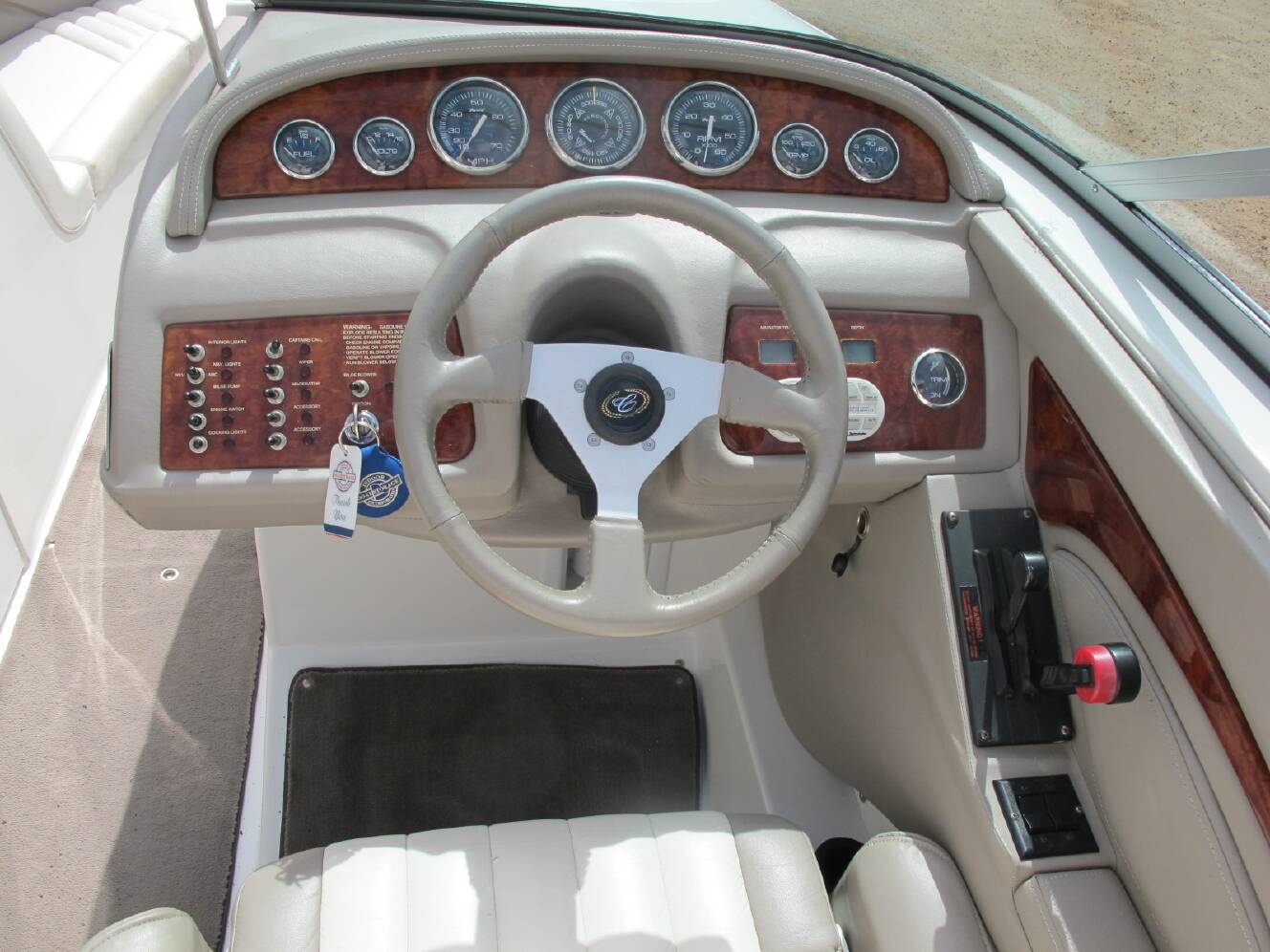 A photo of this 2000 Cobalt 262 BOWRIDER