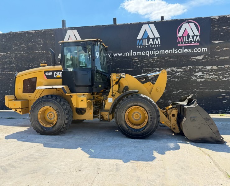 2018 CATERPILLAR 930M in Sutherlin, VA