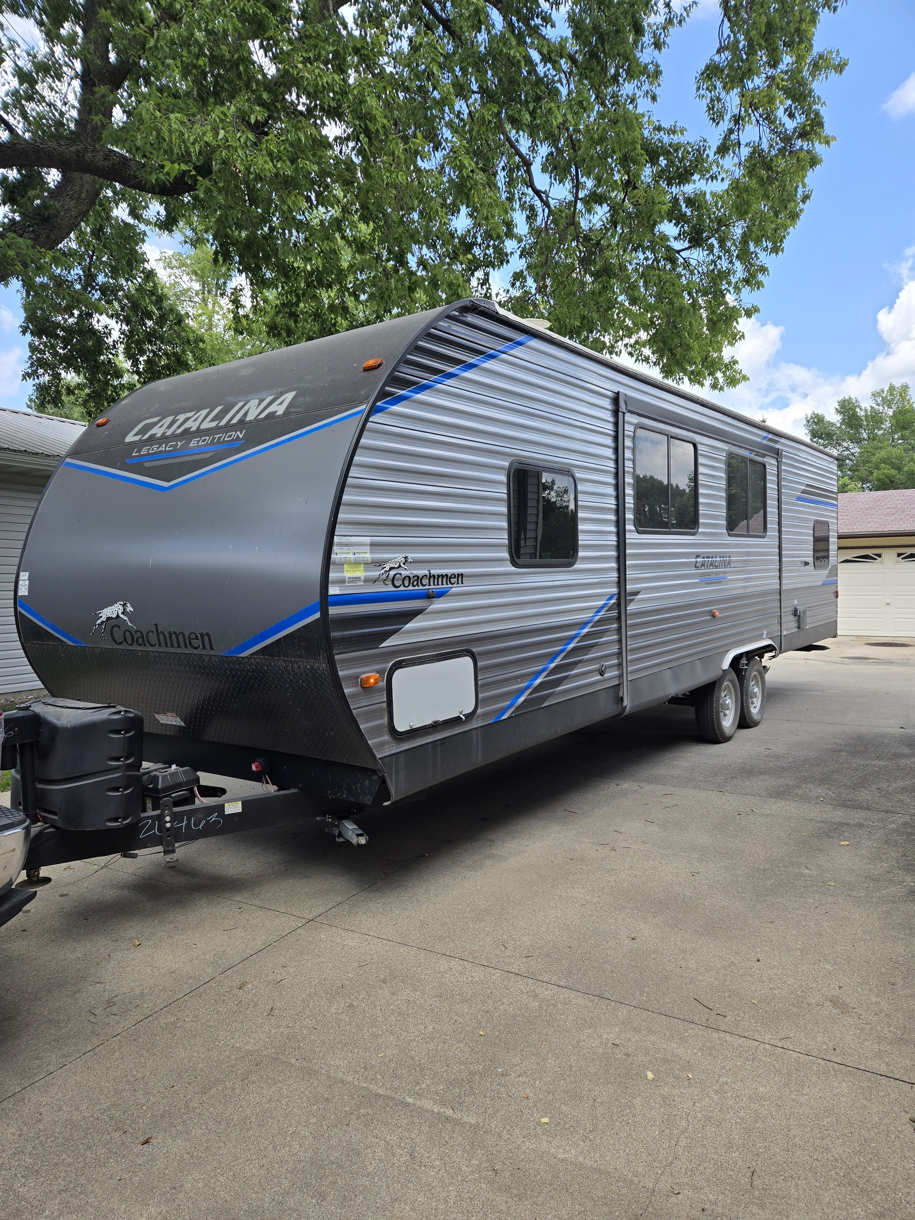 2022 Coachmen CATALINA LEGACY EDITION 293QBCK in waseca MN