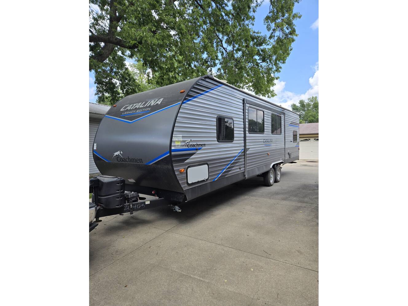 A photo of this 2022 Coachmen CATALINA LEGACY EDITION 293QBCK