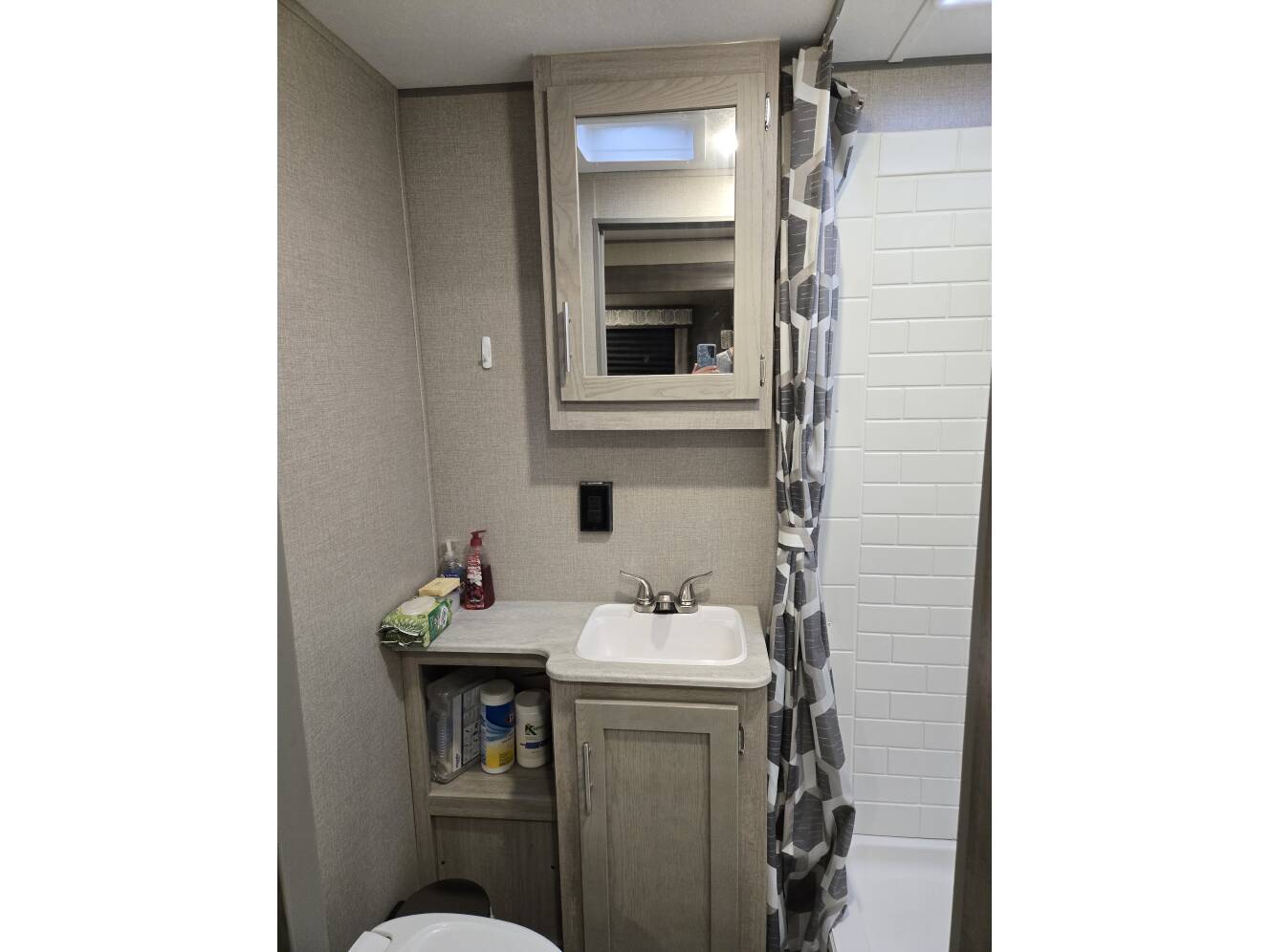 A photo of this 2022 Coachmen CATALINA LEGACY EDITION 293QBCK