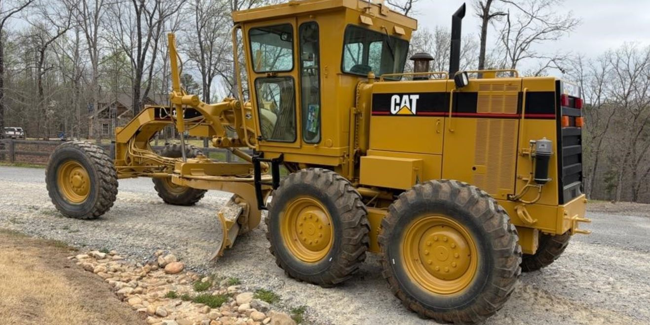 2002 CATERPILLAR 120H in Jasper, GA