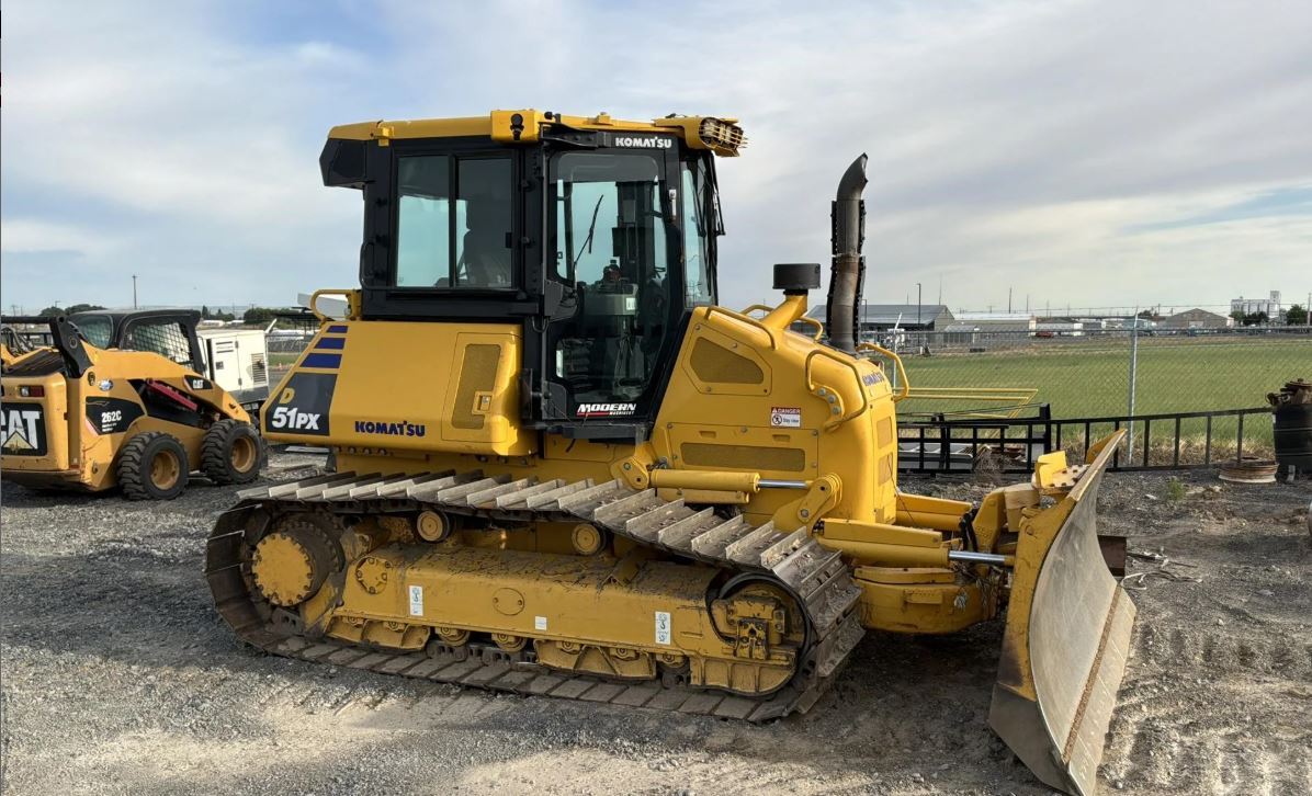 2021 KOMATSU D51EX-24 in Othello, WA