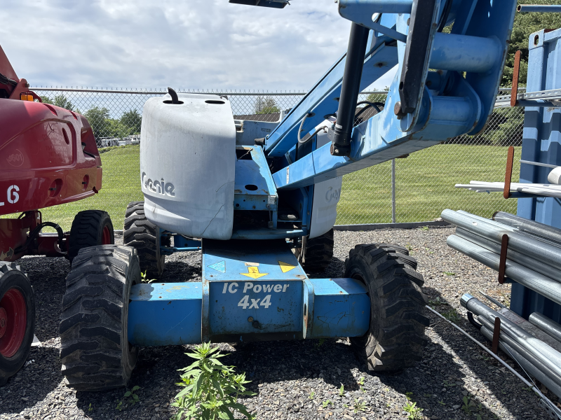 2001 GENIE Z45-22
