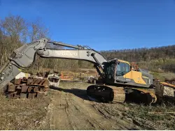 2021 VOLVO EC480EL