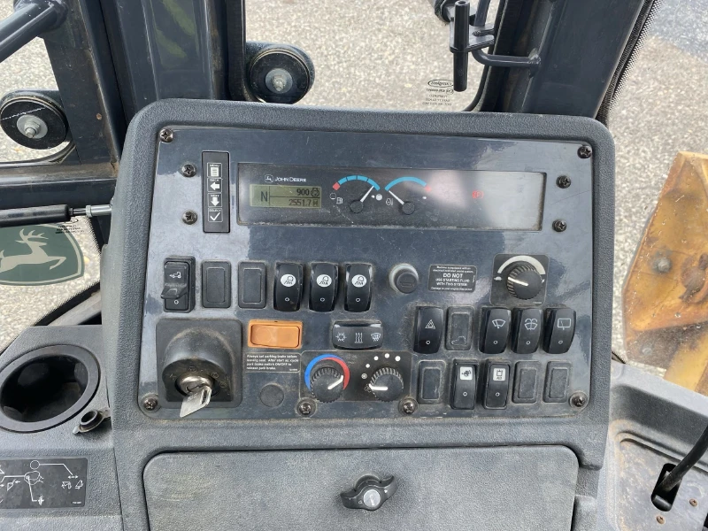 2017 JOHN DEERE 310L