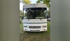 2004 Winnebago ITASCA SUNOVA 33 RV