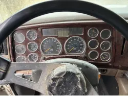 2007 MACK CV713