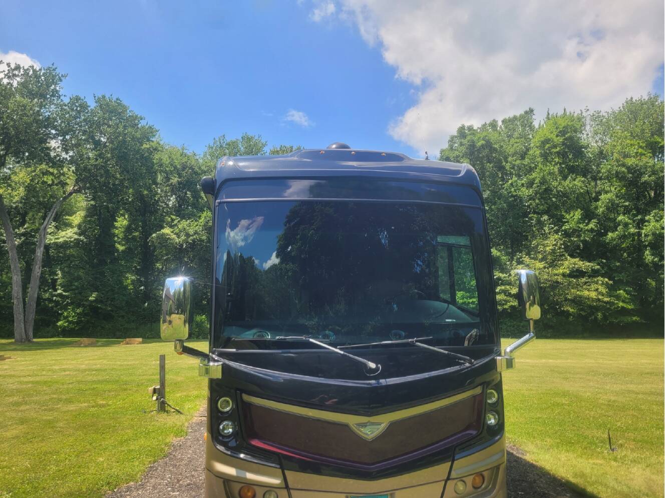 A photo of this 2017 Fleetwood DISCOVERY 37R